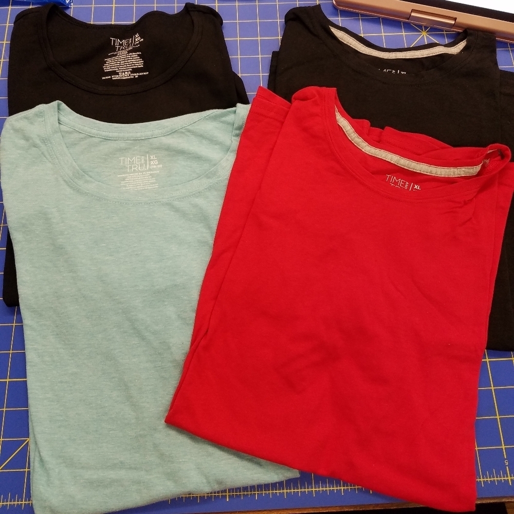 Set 4 Time & Tru XL (12-14) Red Aqua Black x 2 T-Shirt Short Sleeve